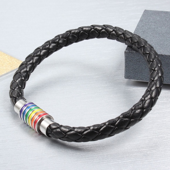 SET OF 4 BRACELETS , RAINBOW PRIDE LGBTQIA+ MAGNET CLOSURE - Picture 2 of 3